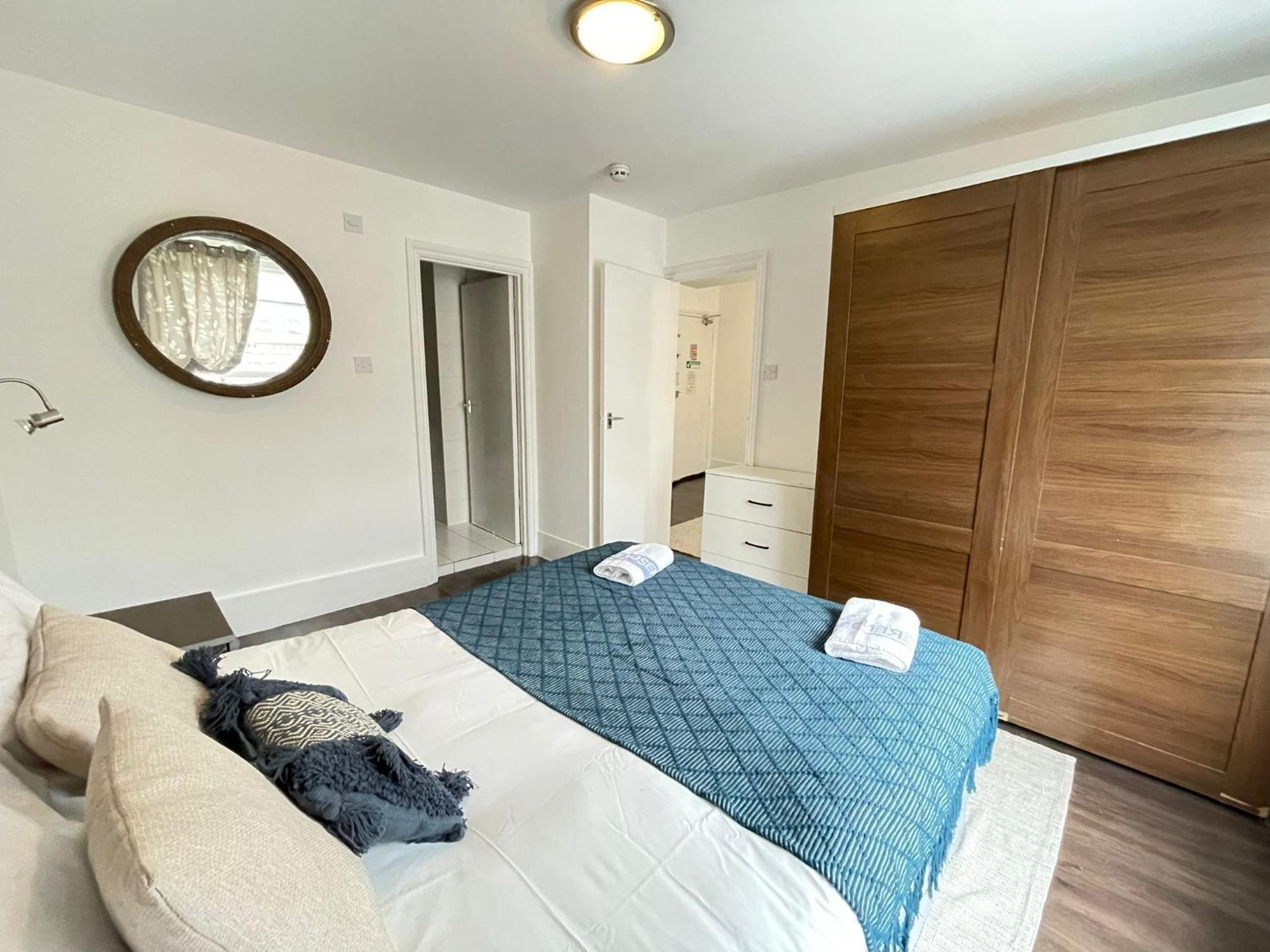 Captivating 1-Bed Apartment In London Bagian luar foto
